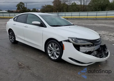 2015 Chrysler 200 S z USA, uszkodzony, nr VIN 1C3CCCBB5FN554493